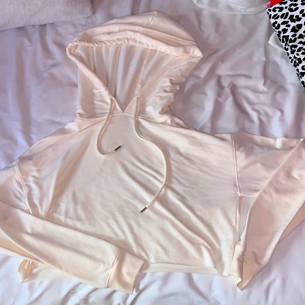 Size S Cream Crop Hoodie